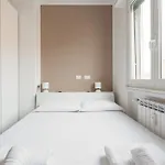 Guesthost - Lorenteggio Gelsomini Cozy アパート ミラノ