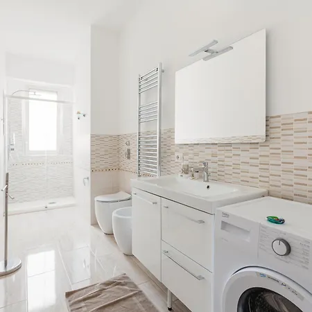 Guesthost - Lorenteggio Gelsomini Cozy Apartamento